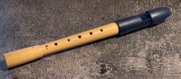 PRIMA Sopran in c'', Ahorn, Holz/Kunststoff, nachtblau, barock mit Doppelloch